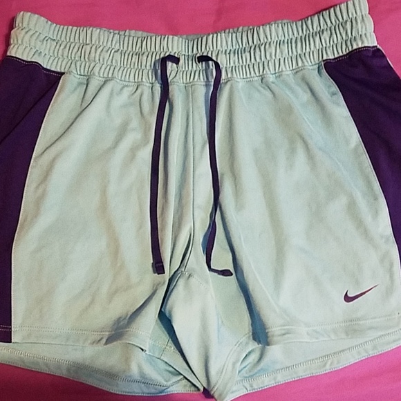 Nike Shorts - Picture 4 of 4